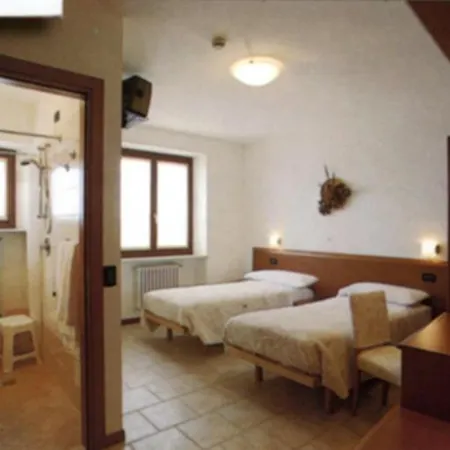 Отель Scandola Боско-Кьезануова