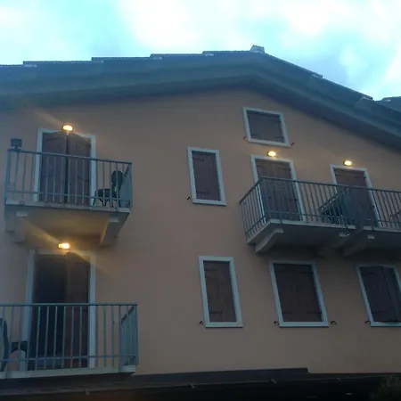 Отель Scandola 3*