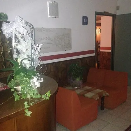 Ξενοδοχείο Scandola 3*