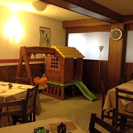 Scandola Otel