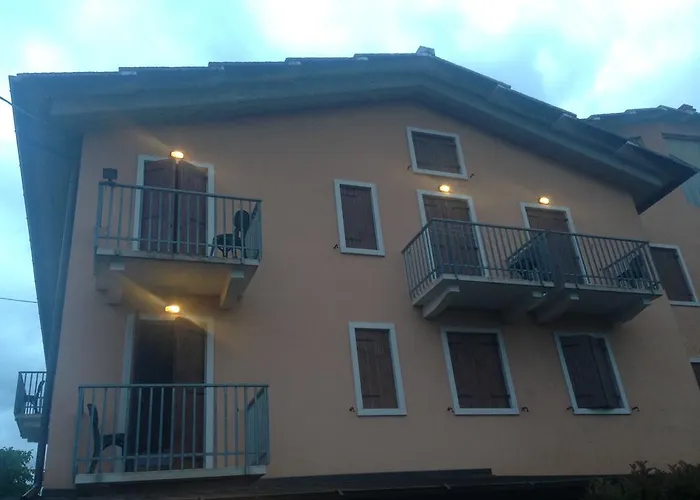 Hotell Scandola 3*